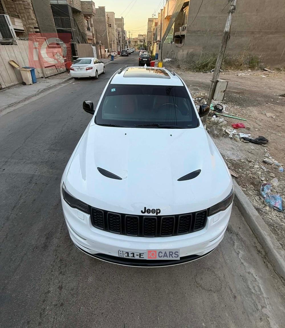 جيب جراند شيروكي